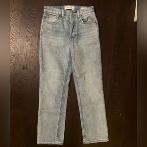 DENIM FORUM - The Arlo High Rise Straight Denim 26L - Size 25 - NWOT!!!!